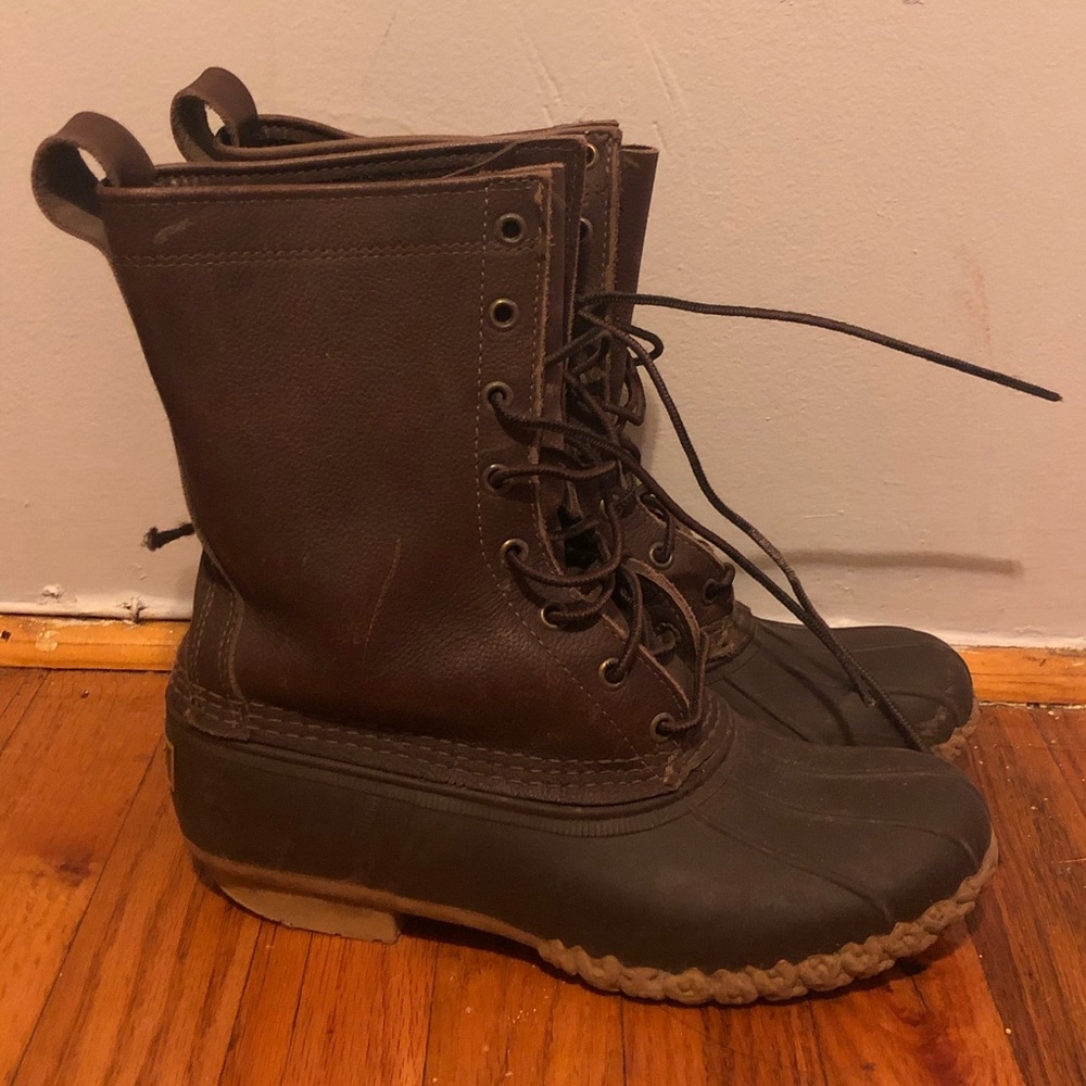 Ll bean duck boots size 9-10 pre-owned leather
